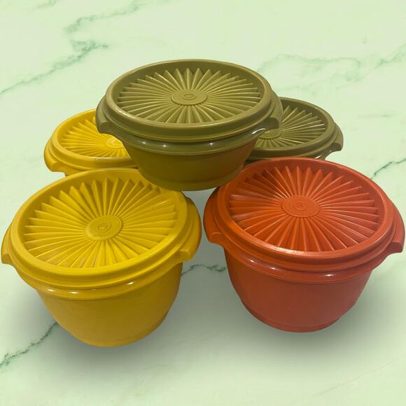 Tupperware Other - Tupperware Servalier Bowl Set of 5 Orange Yellow Green 886 1323 Sunburst Vintage